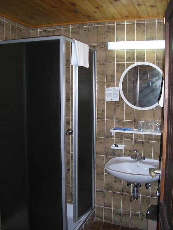 Camping Pivka Jama Postojna Zimmer foto