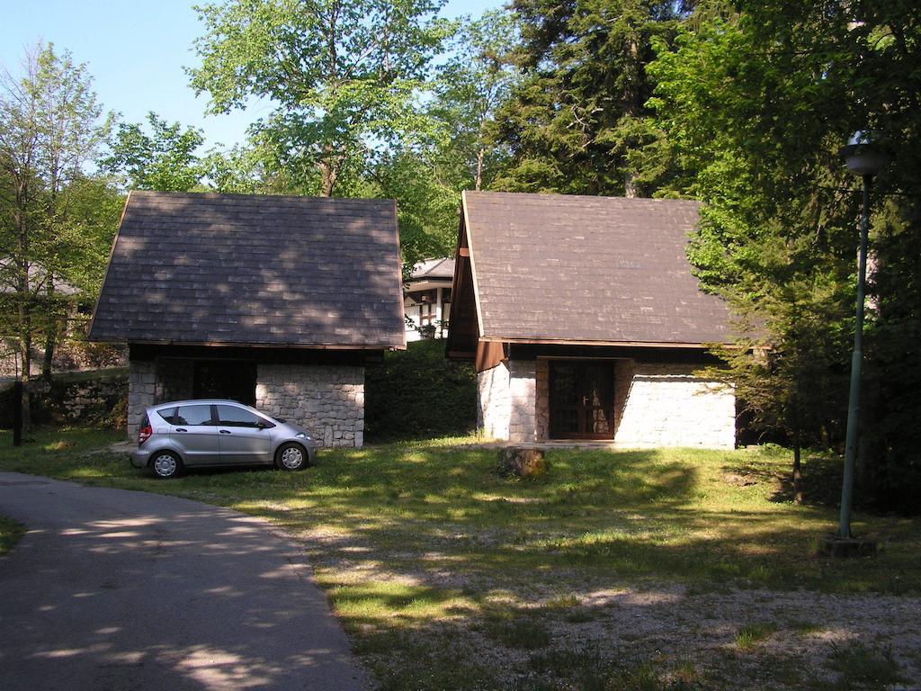Camping Pivka Jama Postojna Exterior foto