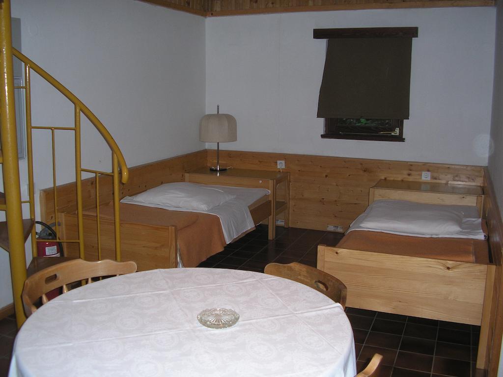 Camping Pivka Jama Postojna Zimmer foto